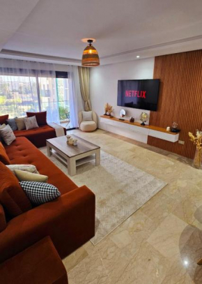 Cosy Appartement en face gare Rabat Agdal